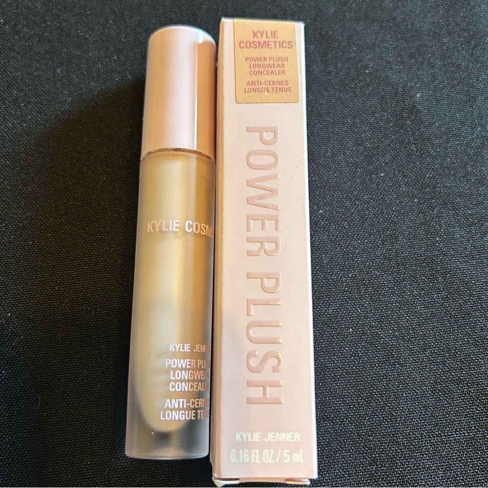 Kylie 1.5 Fair Power Plush warm golden undertones Concealer Longwear Makeup New